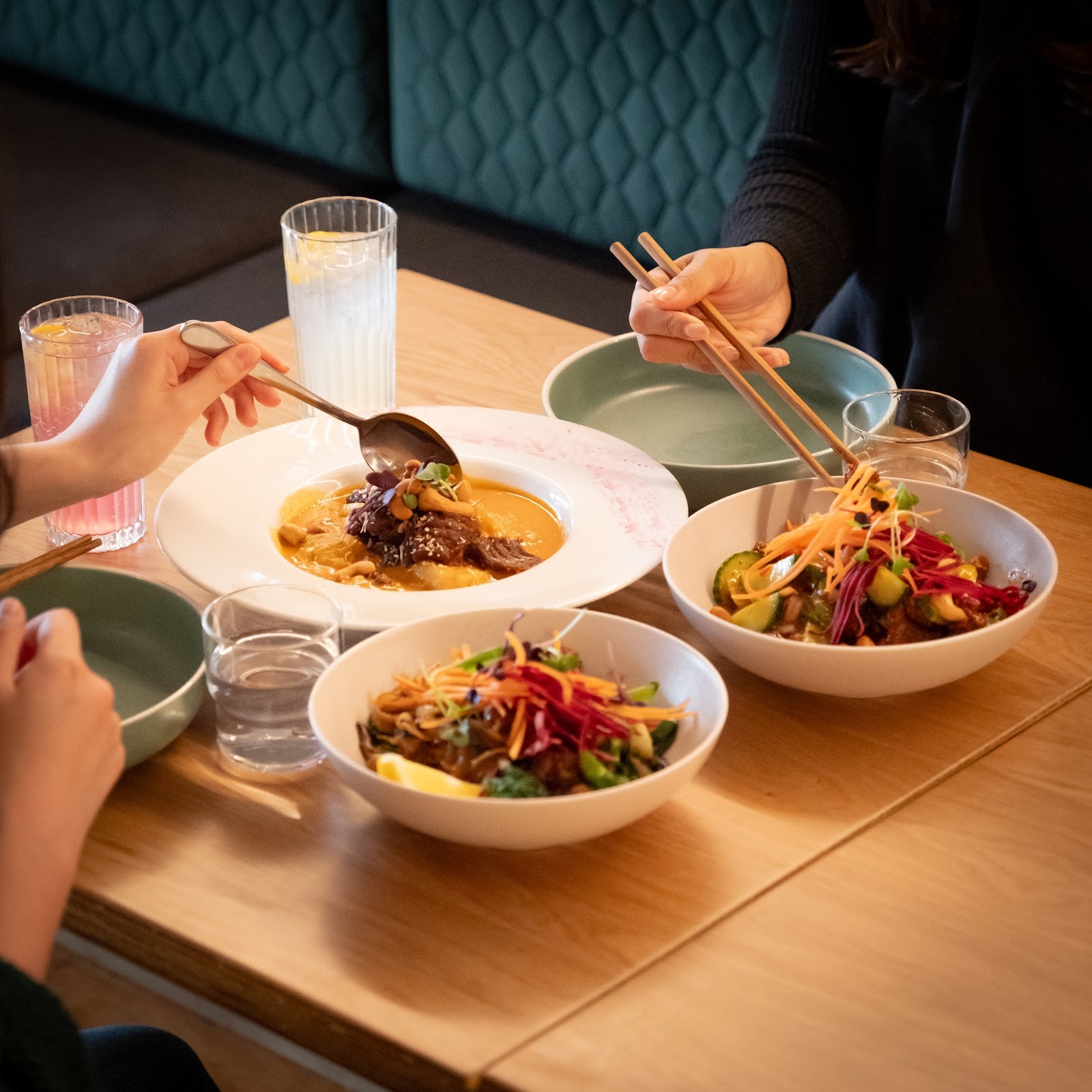 Khu Khu Milford: food & drinks