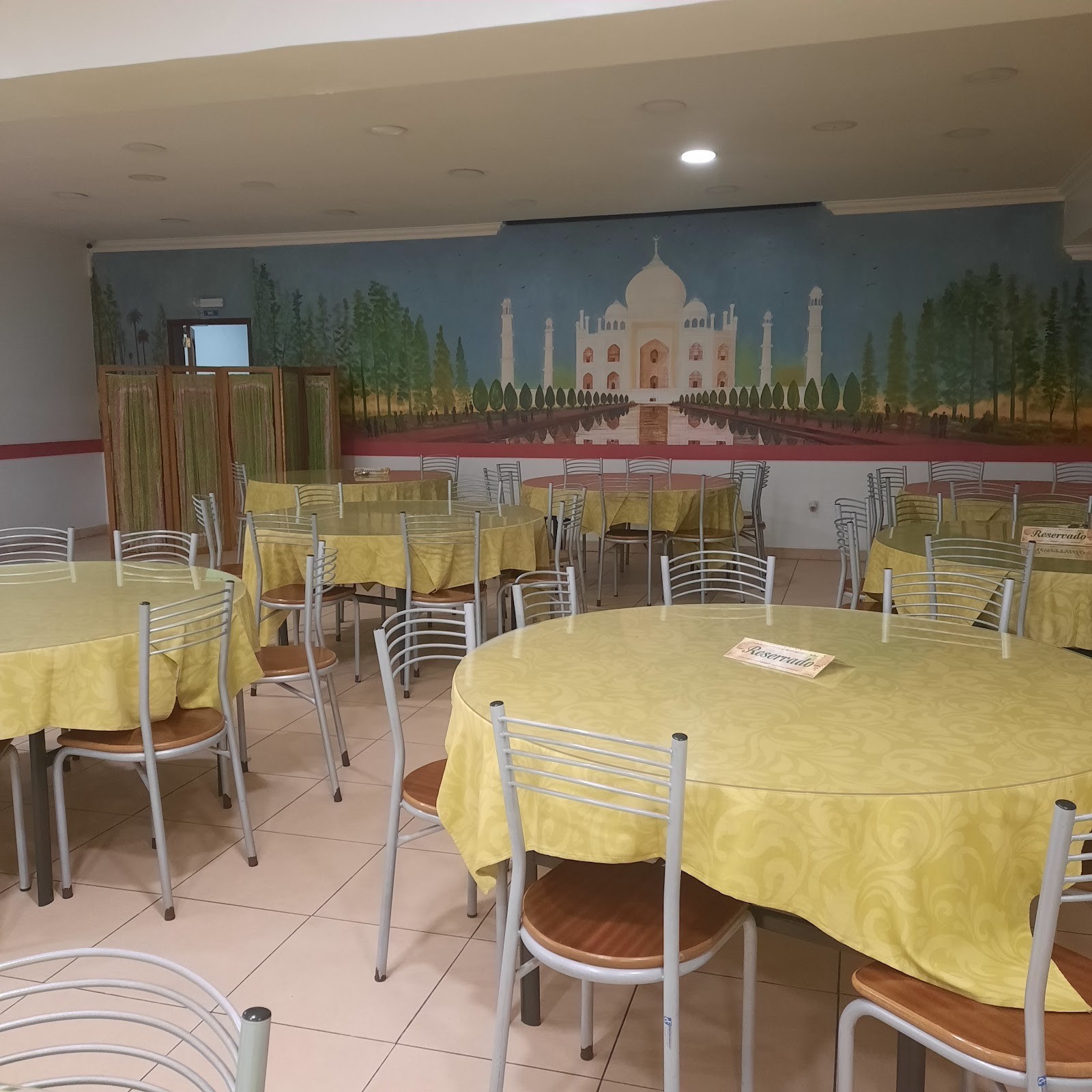 Cantina Templo Hindu: the place