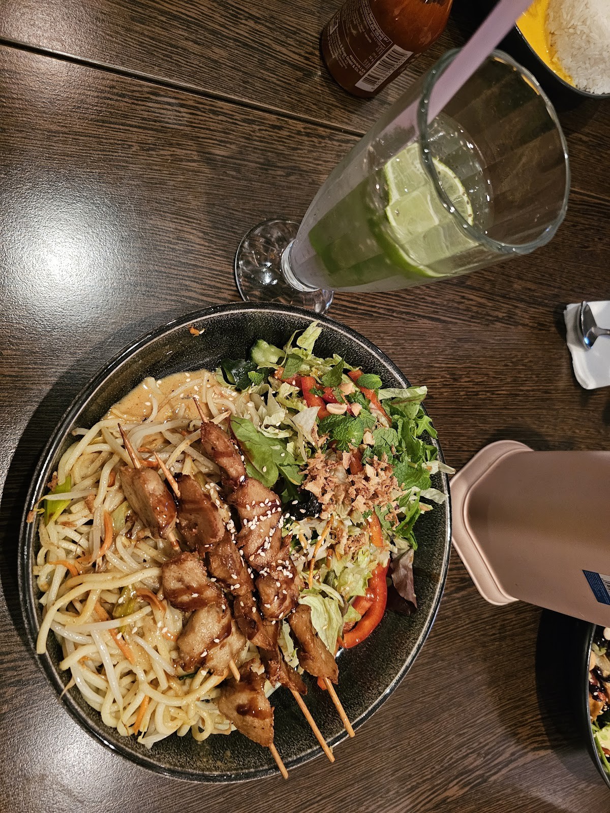 Savory Chay: food & drinks