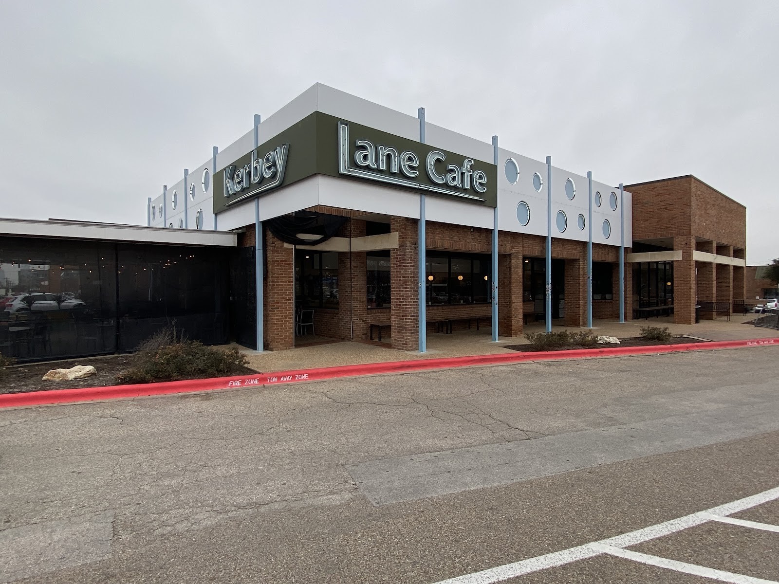 Kerbey Lane Cafe - South: the place