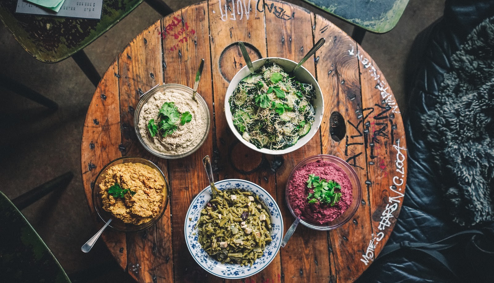 Radikalecker ~ Vegan Café Kollektiv: food & drinks
