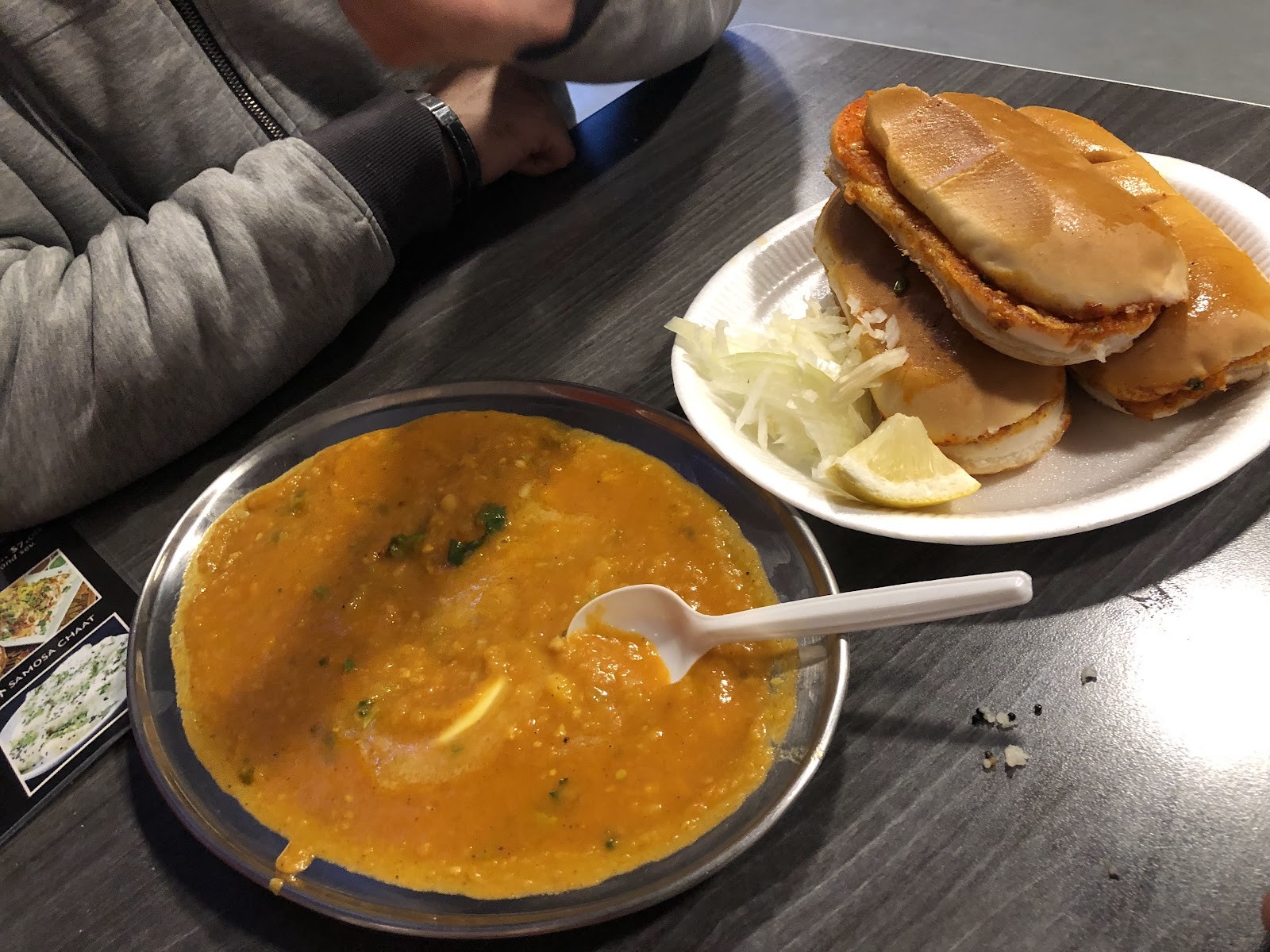 Jai Jalaram Khaman: food & drinks