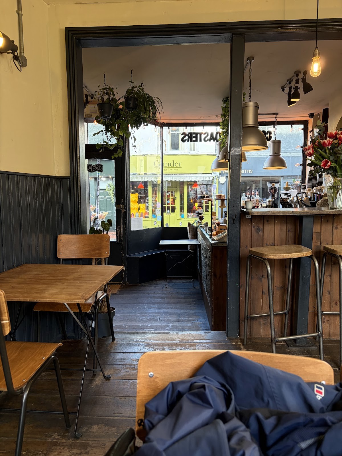 Pelicano Coffee Co.: the place