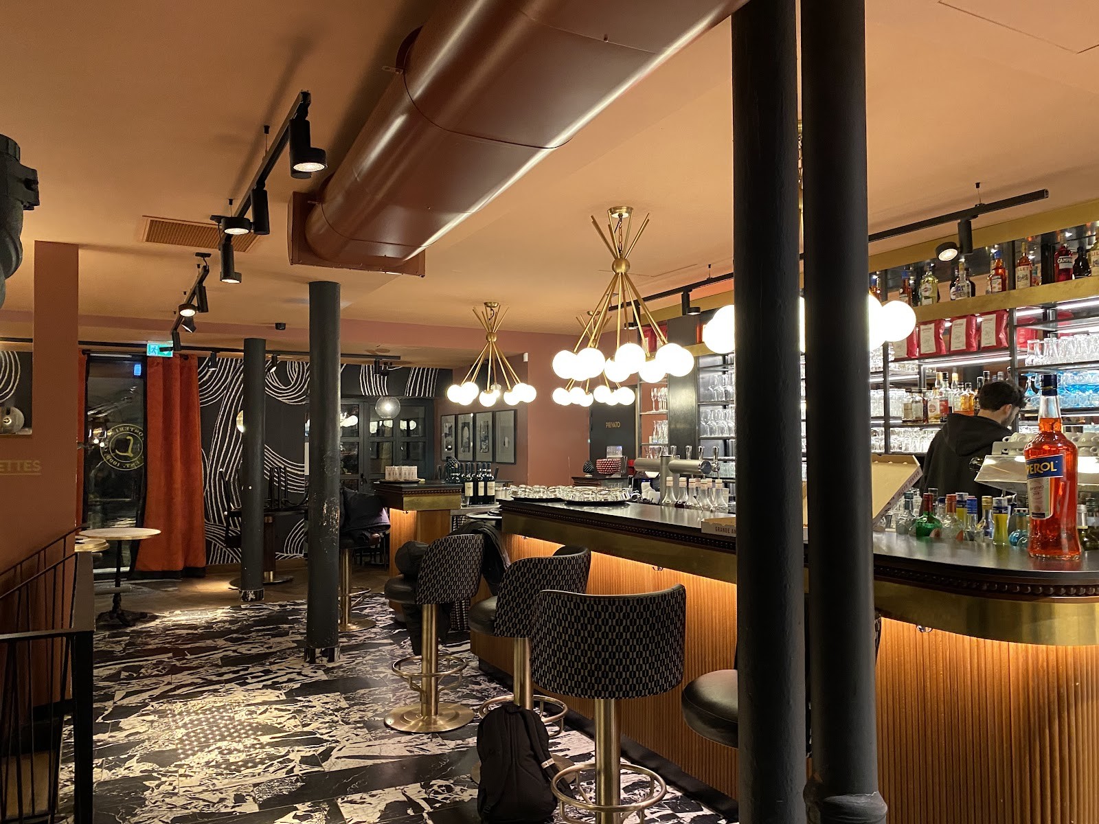 L'Osteria Paris Chatelet: the place