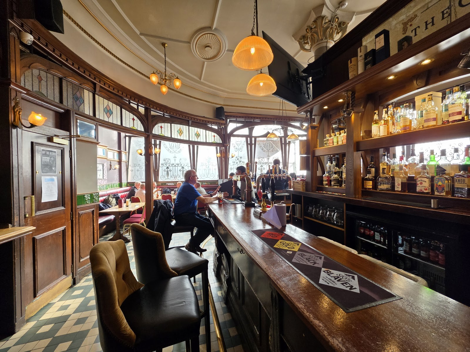 The Griffin: the place