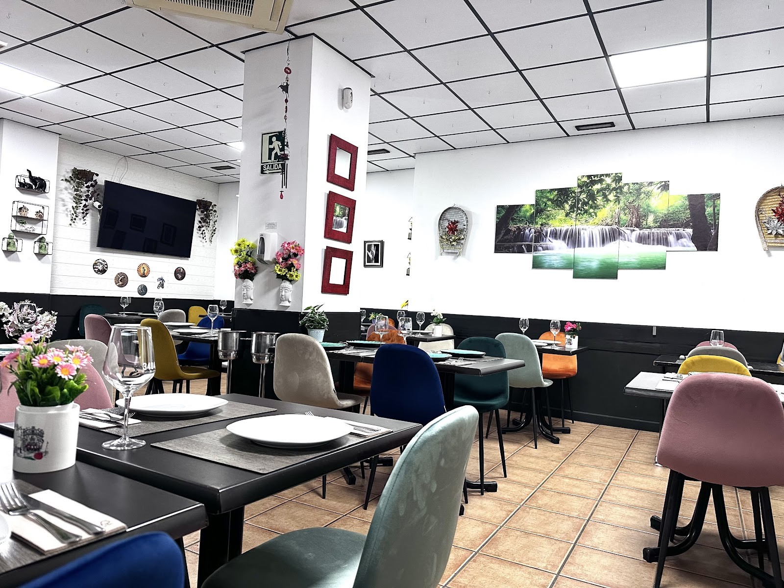 Kashmir Indian Restaurant: the place