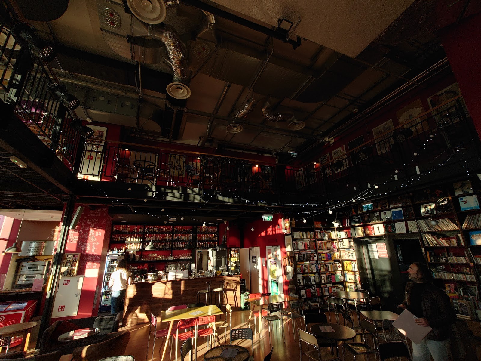 Pardon, To Tu: the place