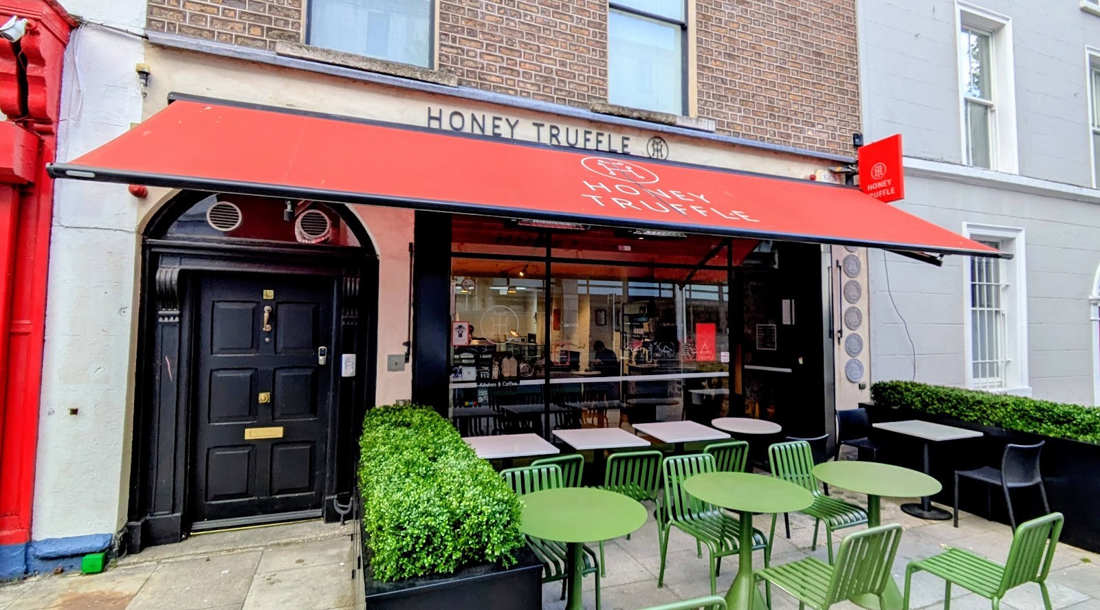 Honey Truffle: the place