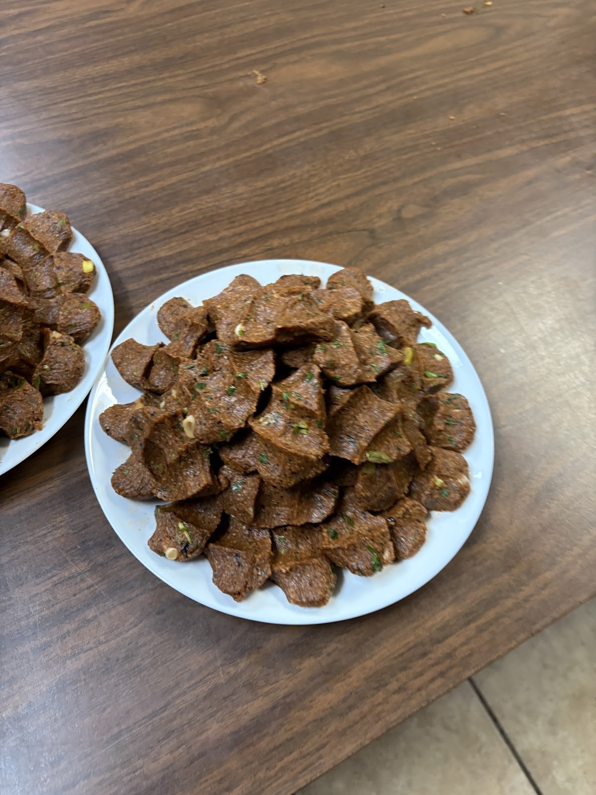 Mahmood cigkofte: food & drinks