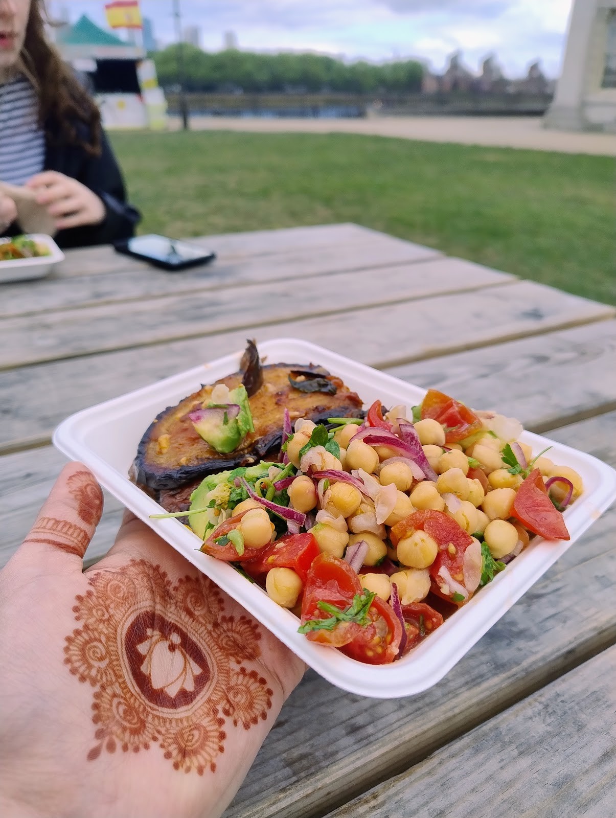 Vegan Garden London: food & drinks