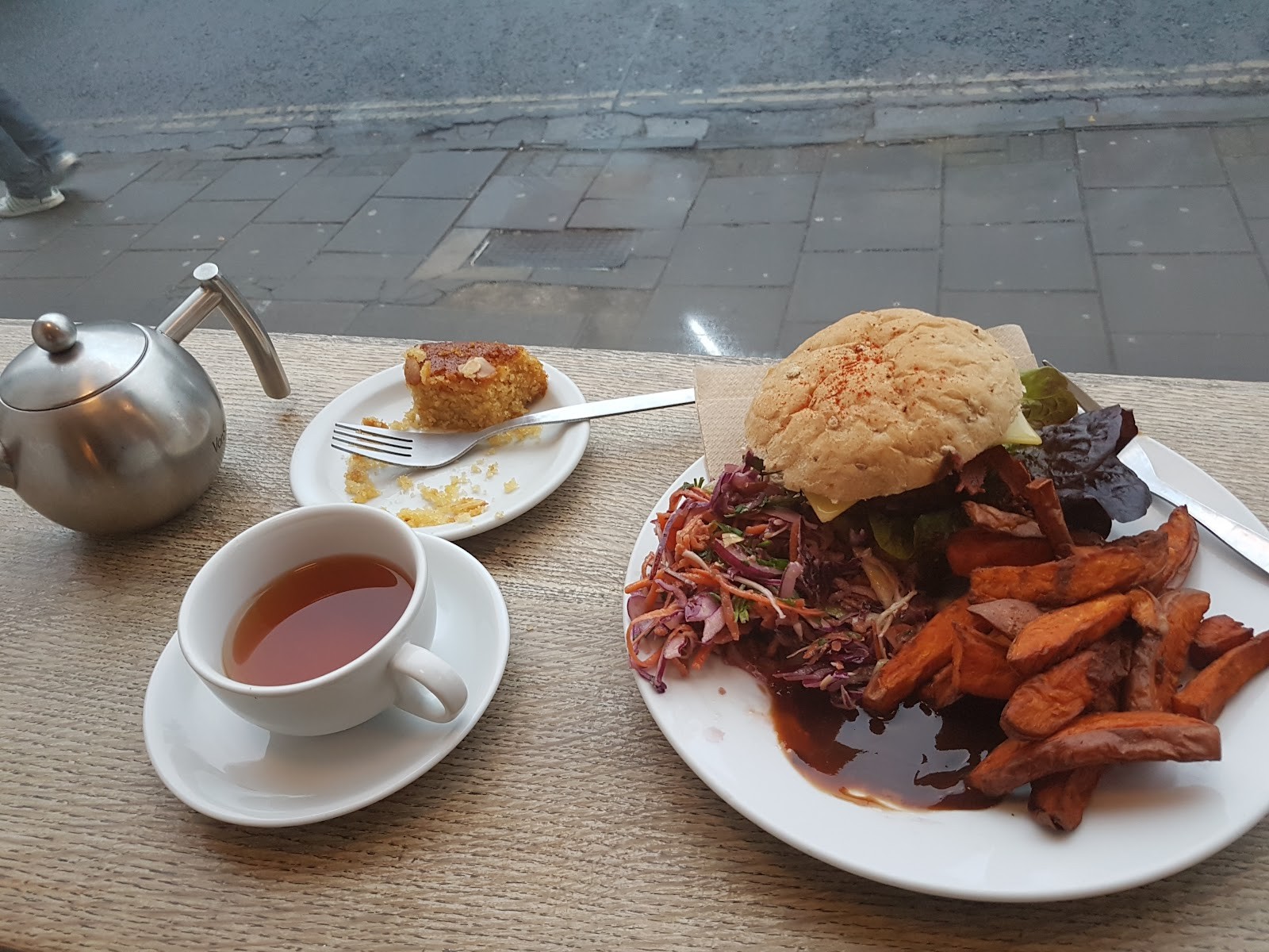 Cafe Kino: food & drinks