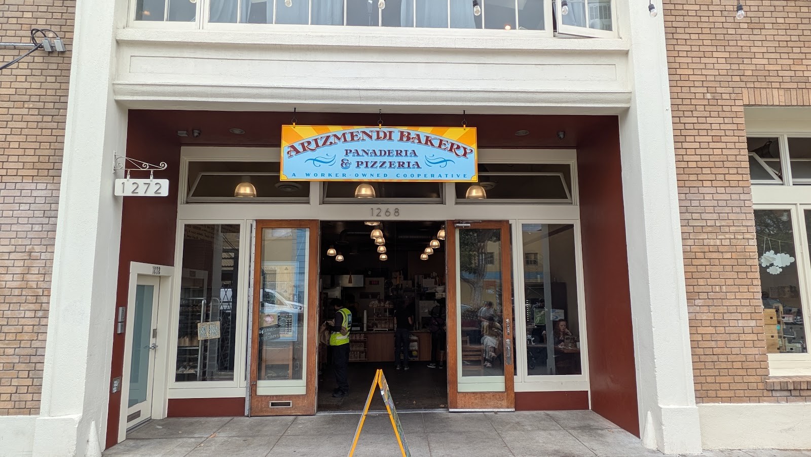 Arizmendi Valencia Bakery: the place
