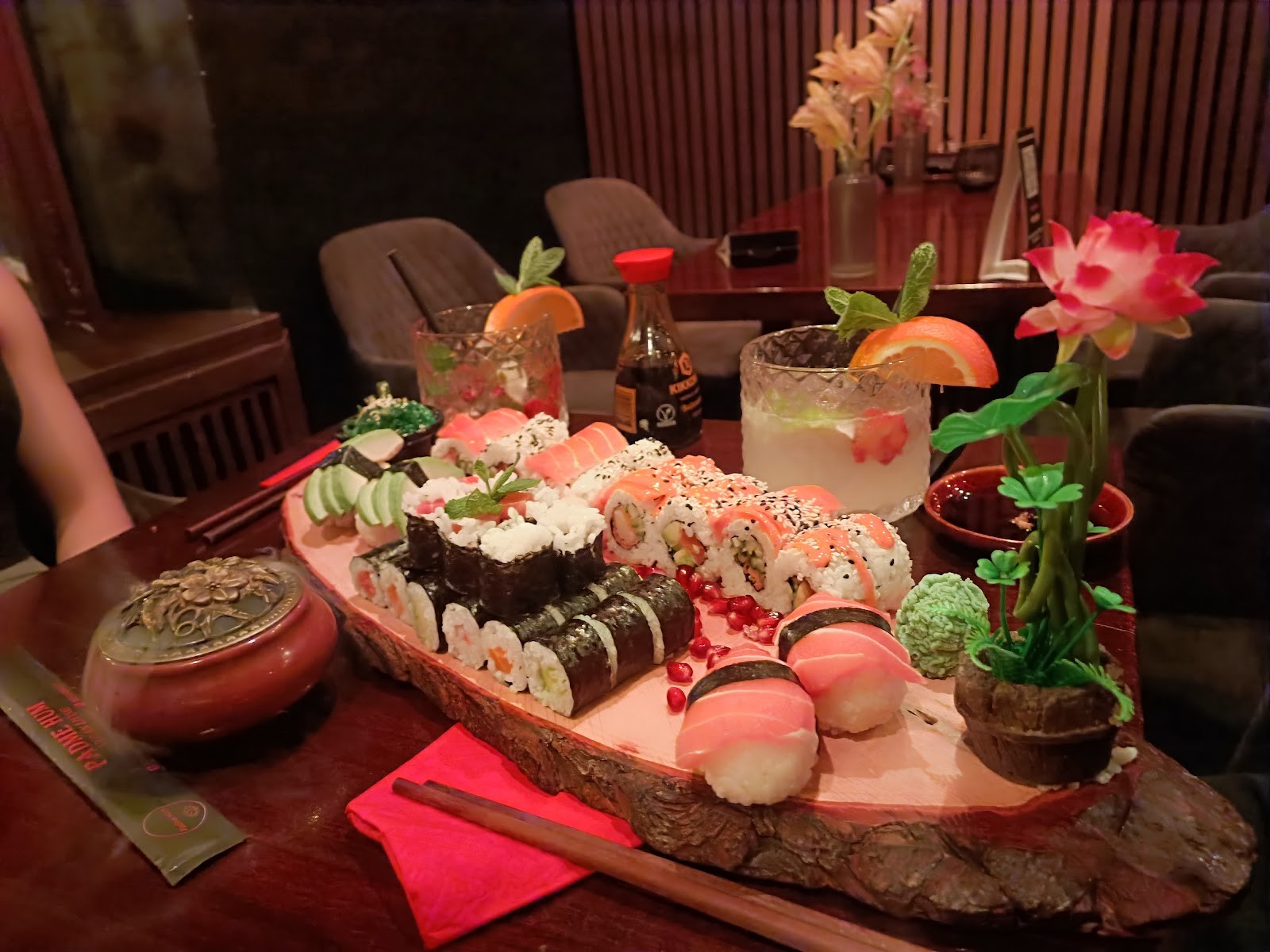 Padme Hum: food & drinks