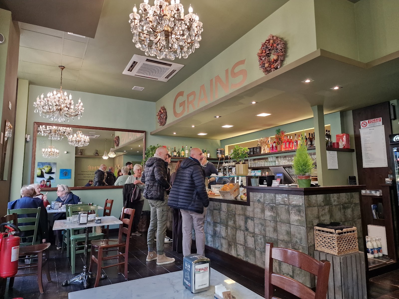 Grains - cafè bistrot: the place