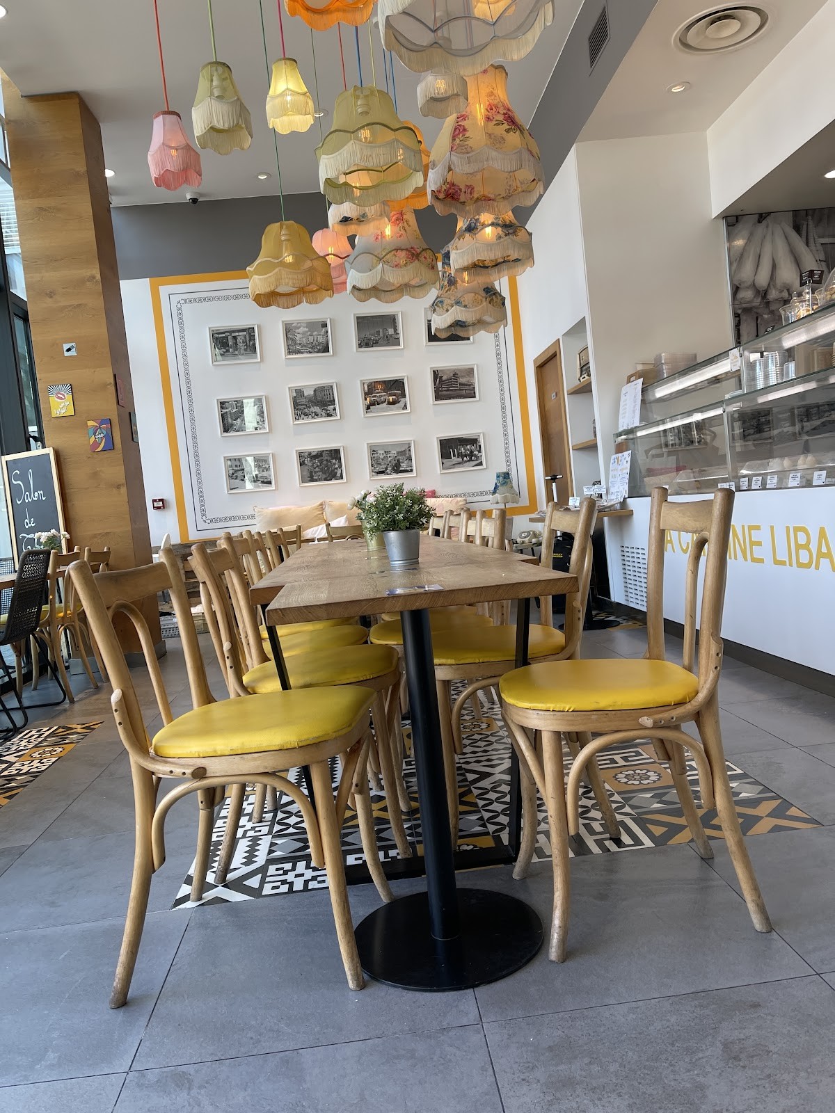 La Cantine Libanaise - Le Parks: the place