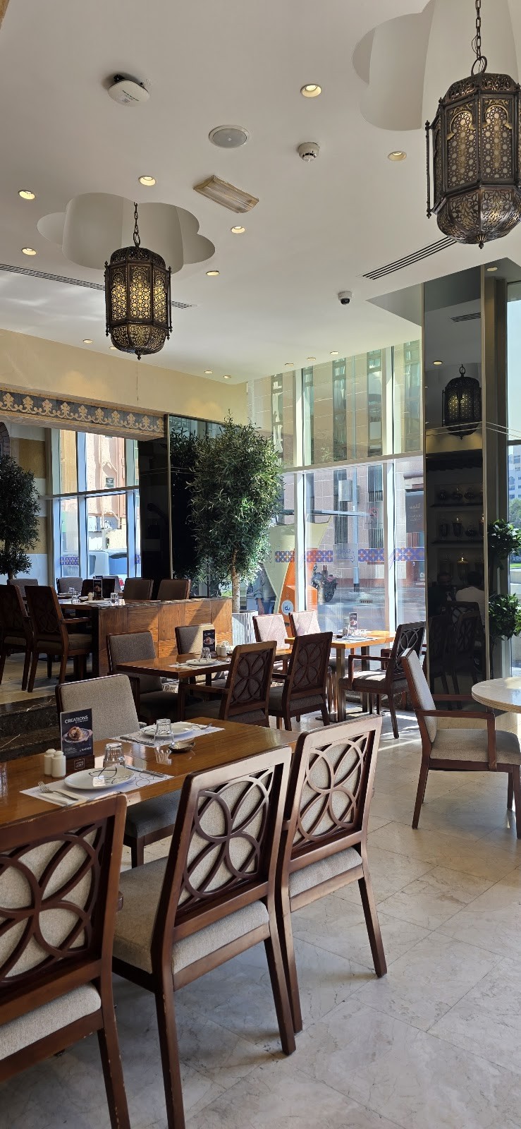 Al Safadi Restaurant Rigga: the place