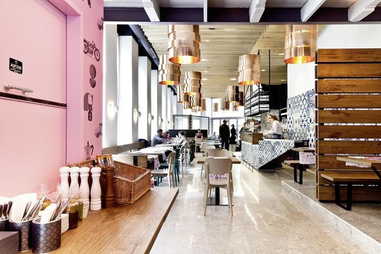 Pizzeria RIVA Favorita: the place