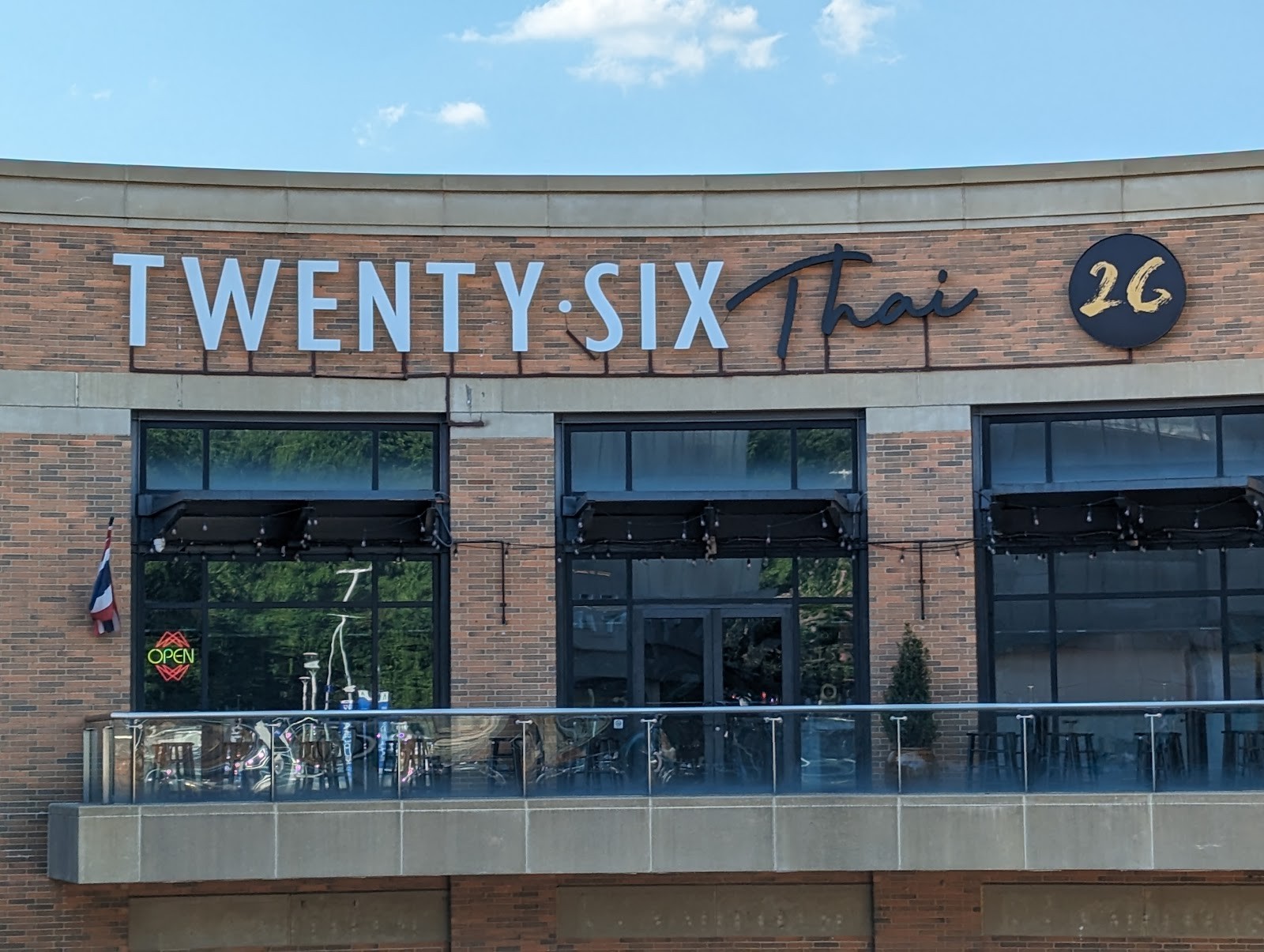 26 Thai Kitchen & Bar (Midtown): the place