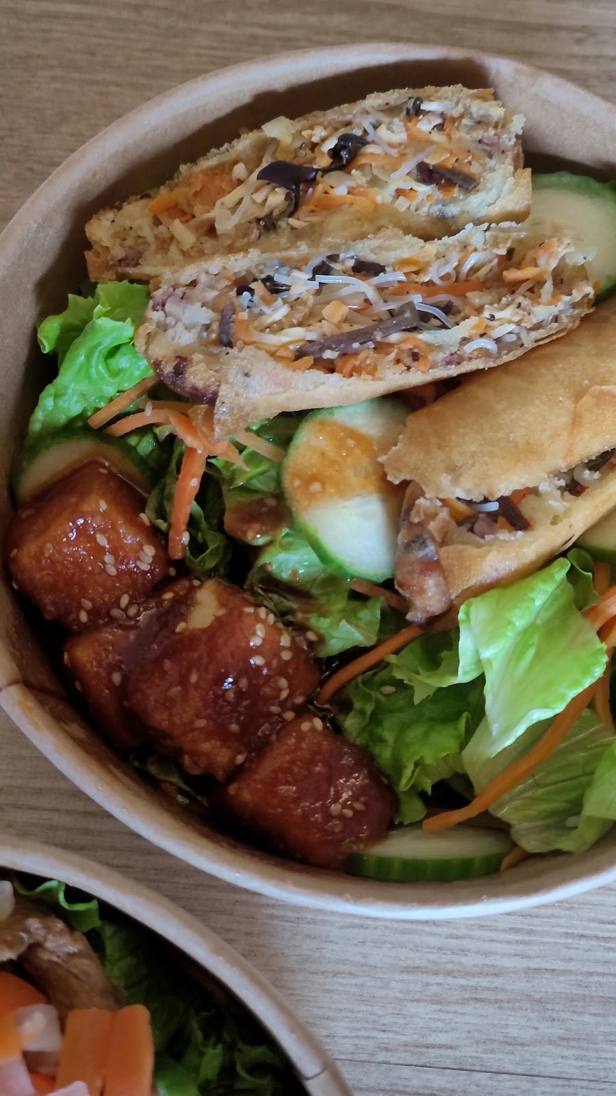 Khoe: food & drinks