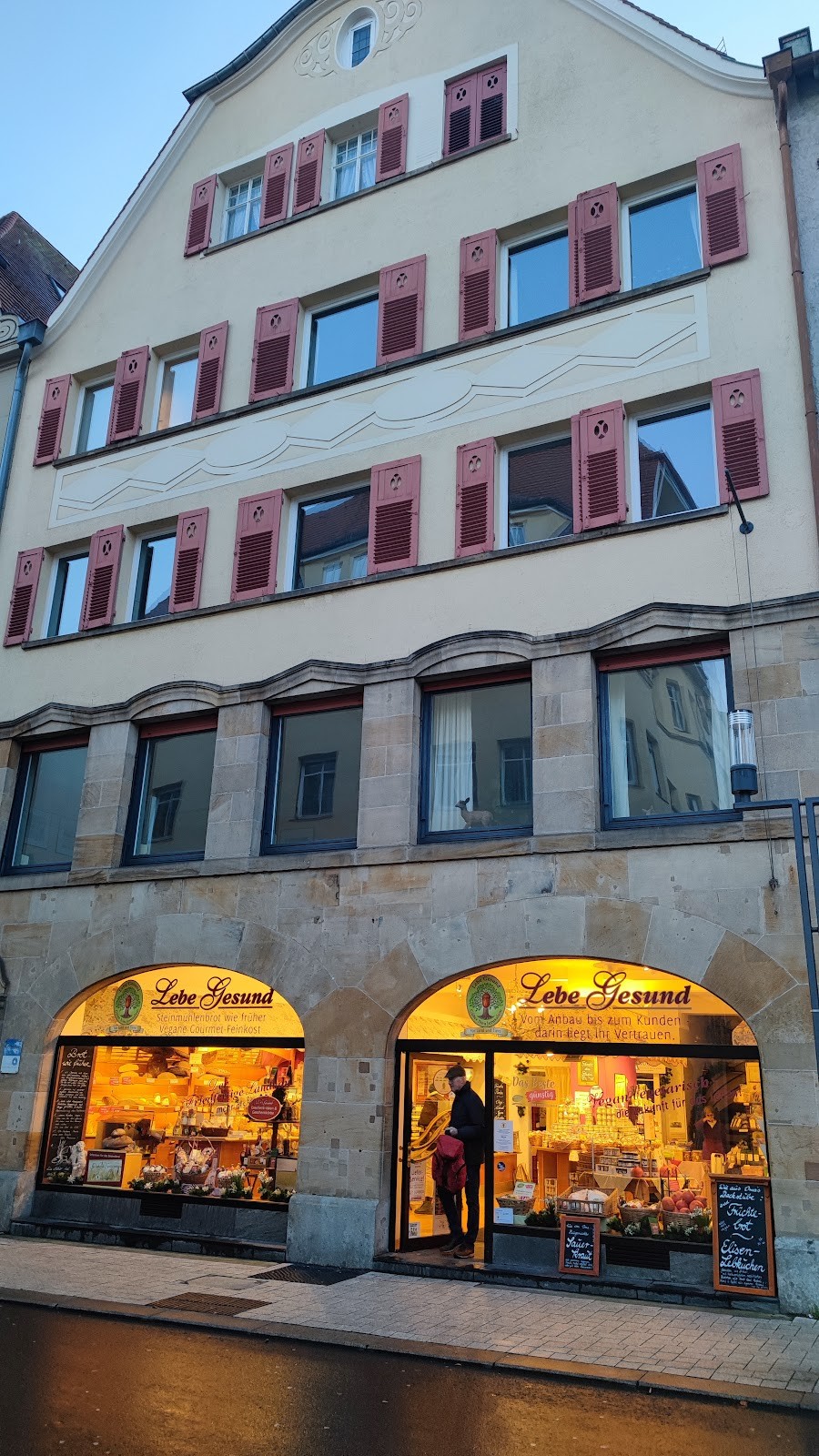 Lebe Gesund: Bäckerei & vegane Bio-Lebensmittel in Stuttgart, frisches Gemüse – Bioladen Stuttgart mit Lieferservice: the place