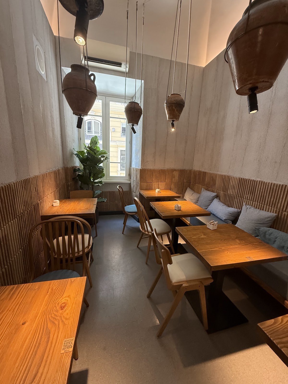 Vero food and smiles: the place