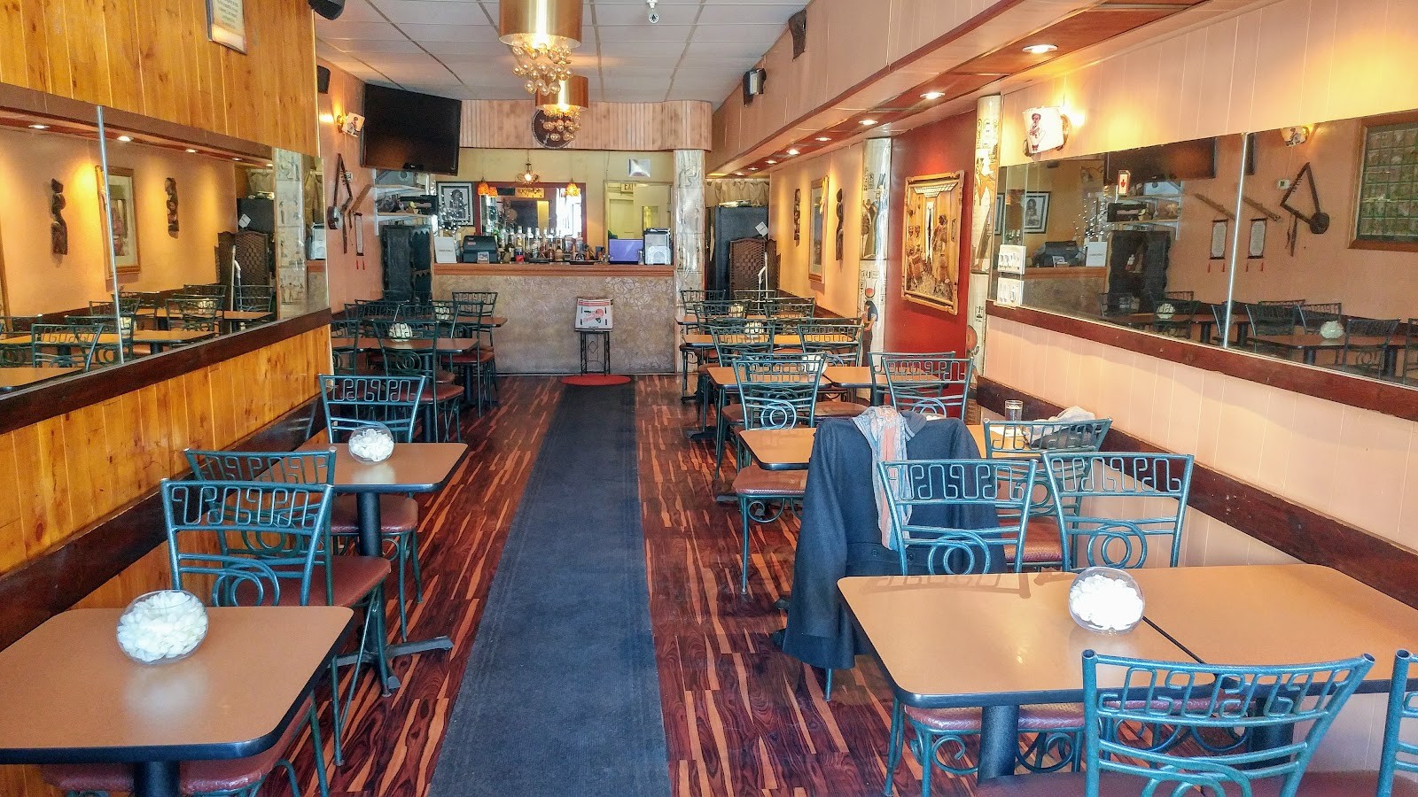 African Palace: the place