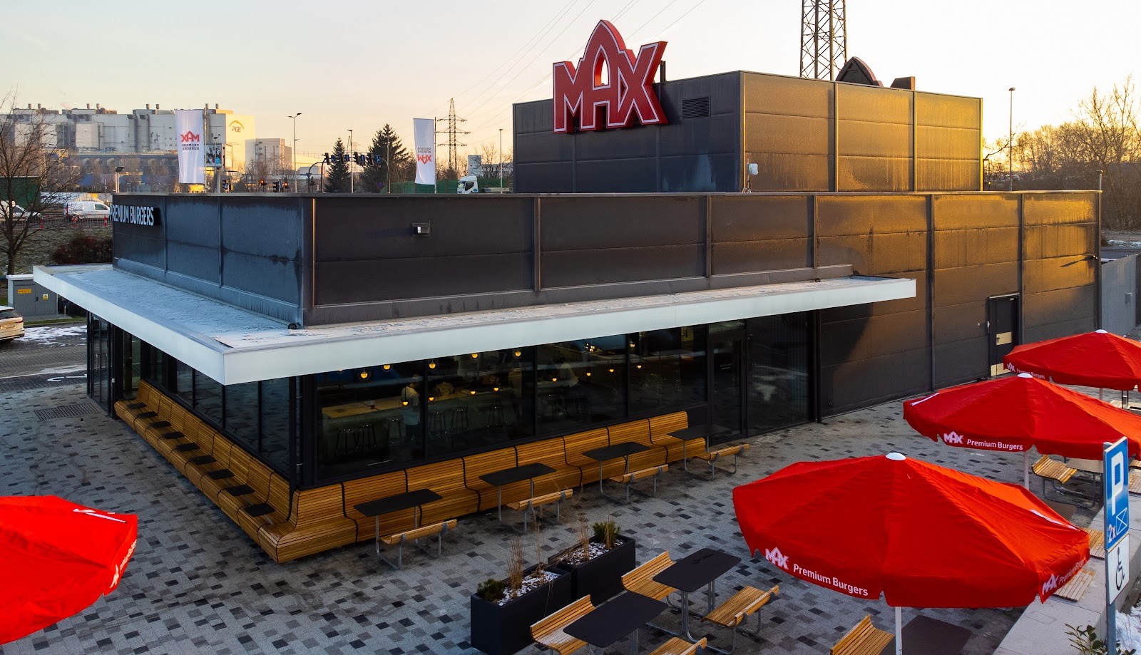 MAX Premium Burgers: the place