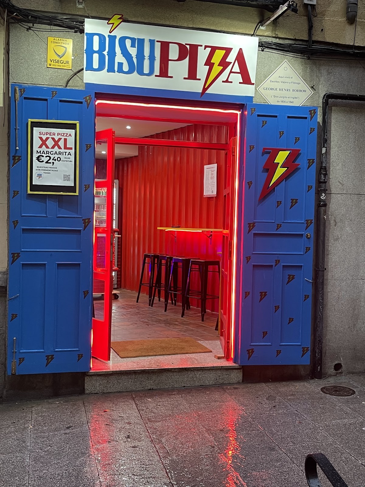 BisuPizza: the place