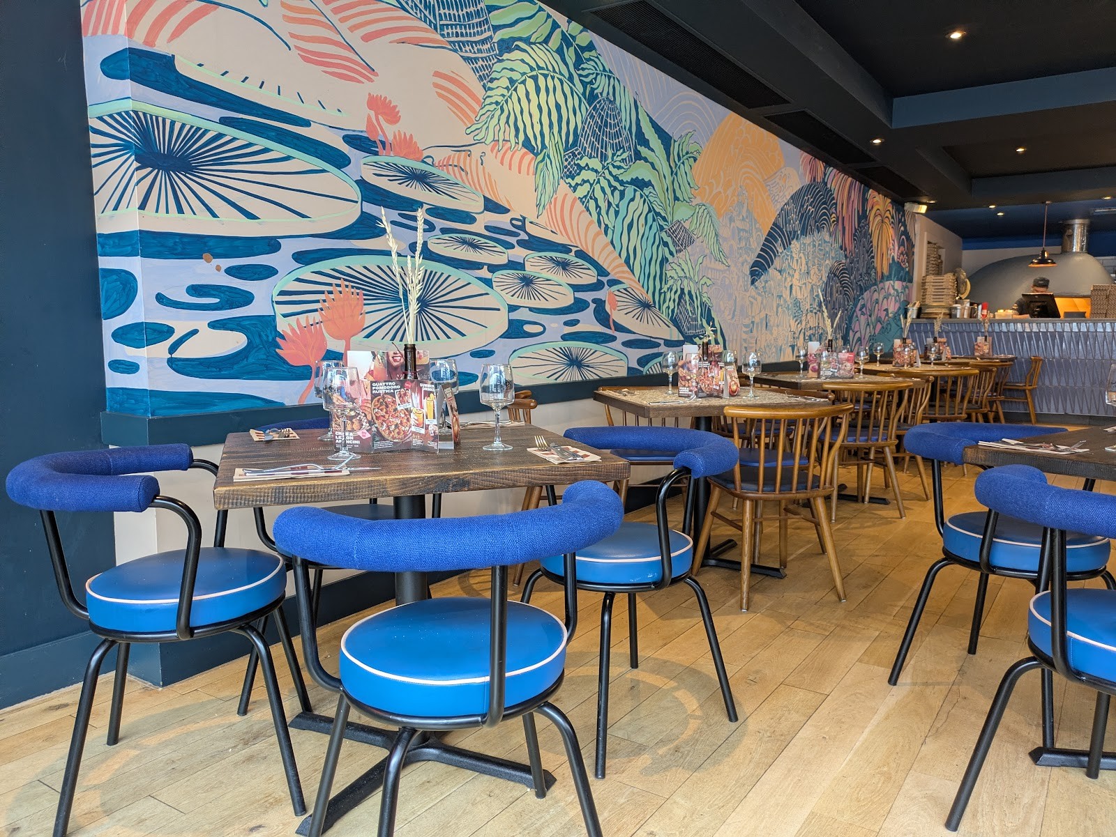 Zizzi - Edinburgh Queensferry Street: the place