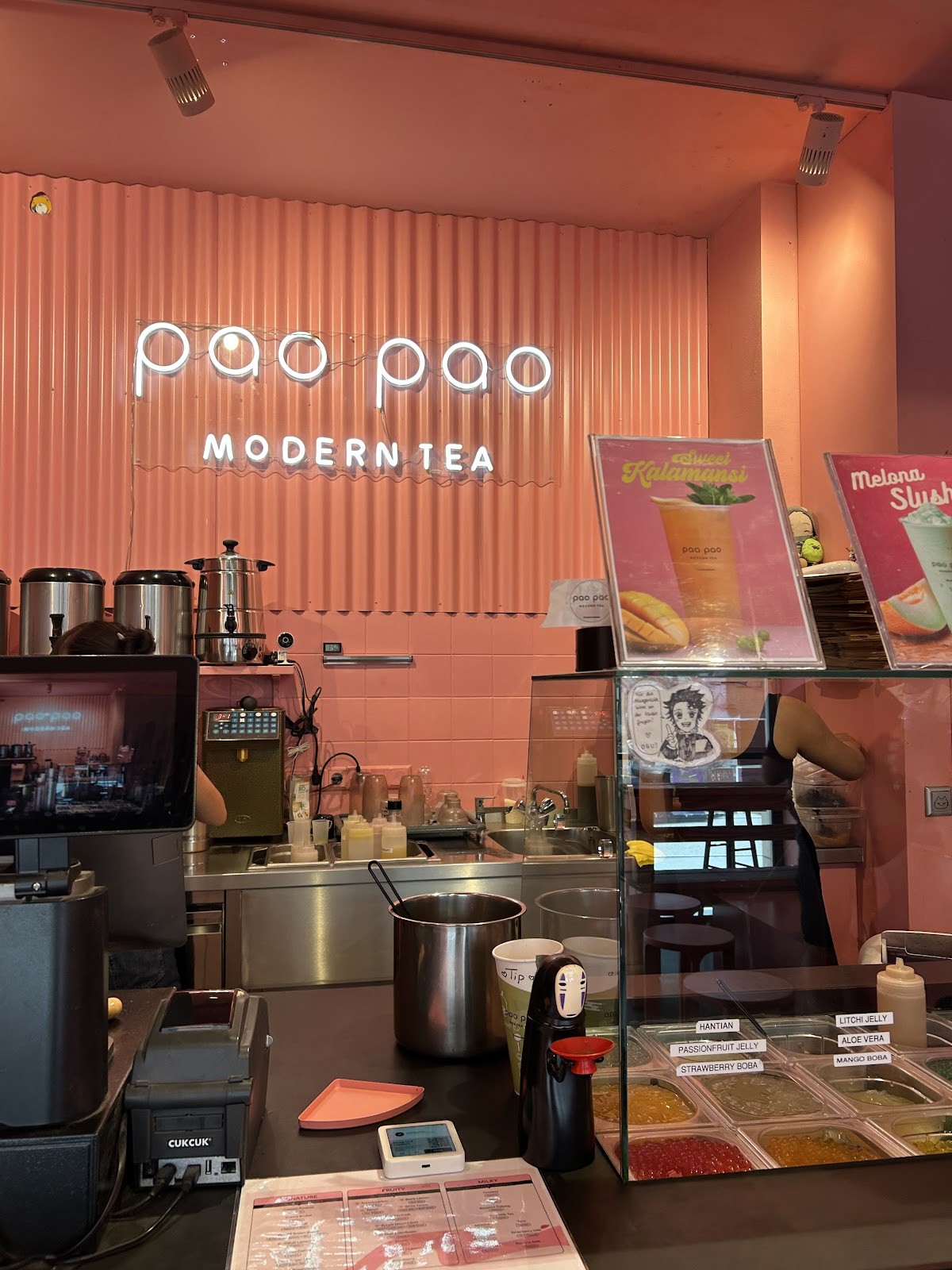 Pao Pao Modern Tea Rosenthaler Straße: the place