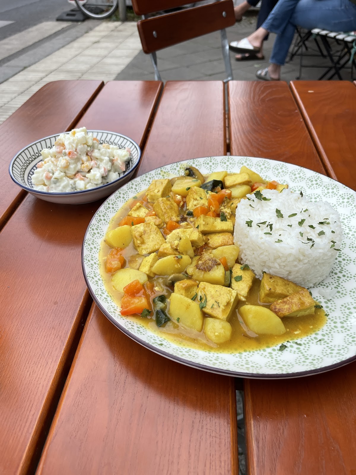 Veganaa: food & drinks