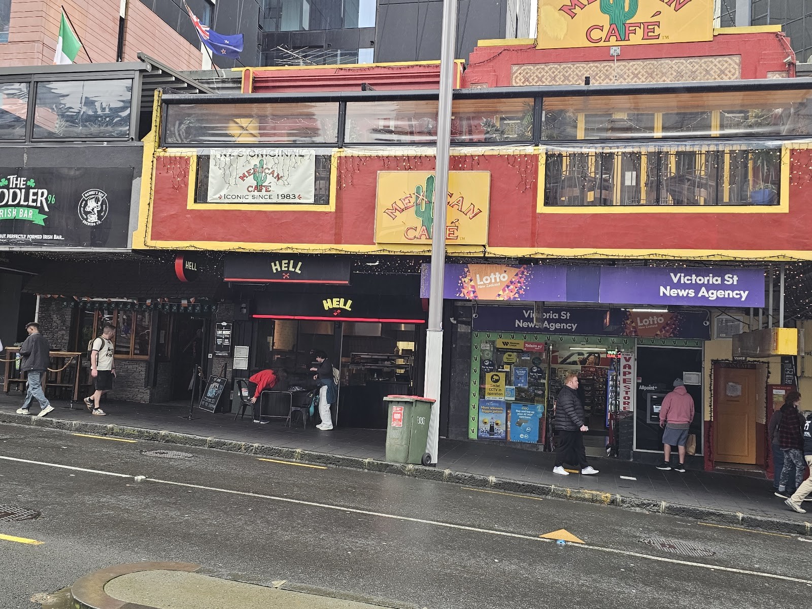 Hell Pizza Victoria St: the place