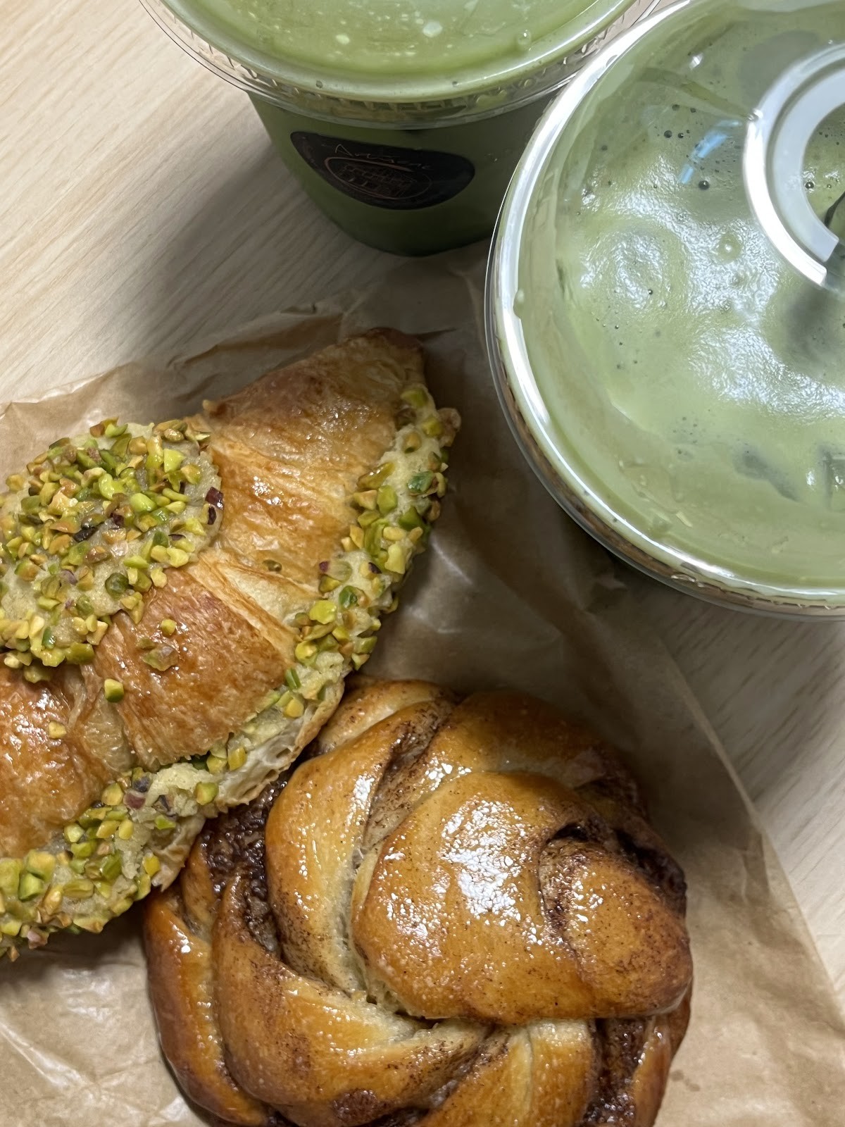 Crumb Together: food & drinks