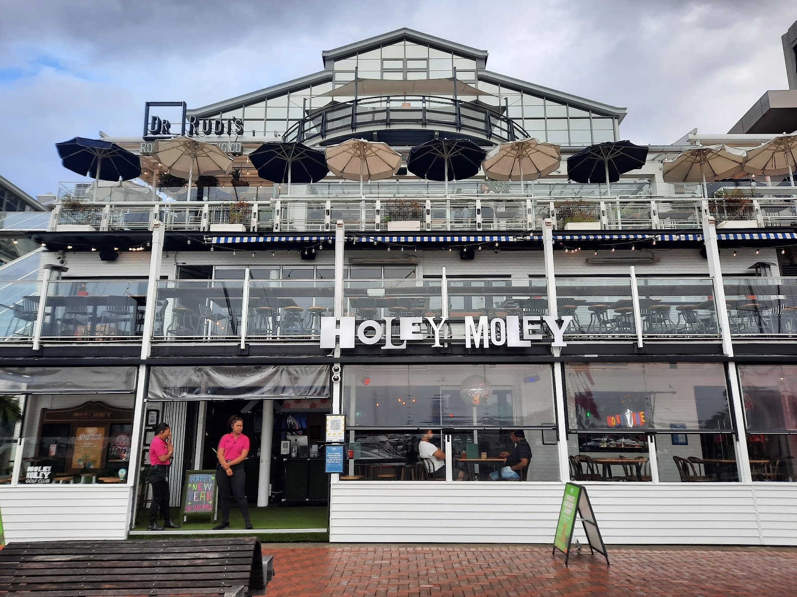Holey Moley Golf Club Auckland: the place