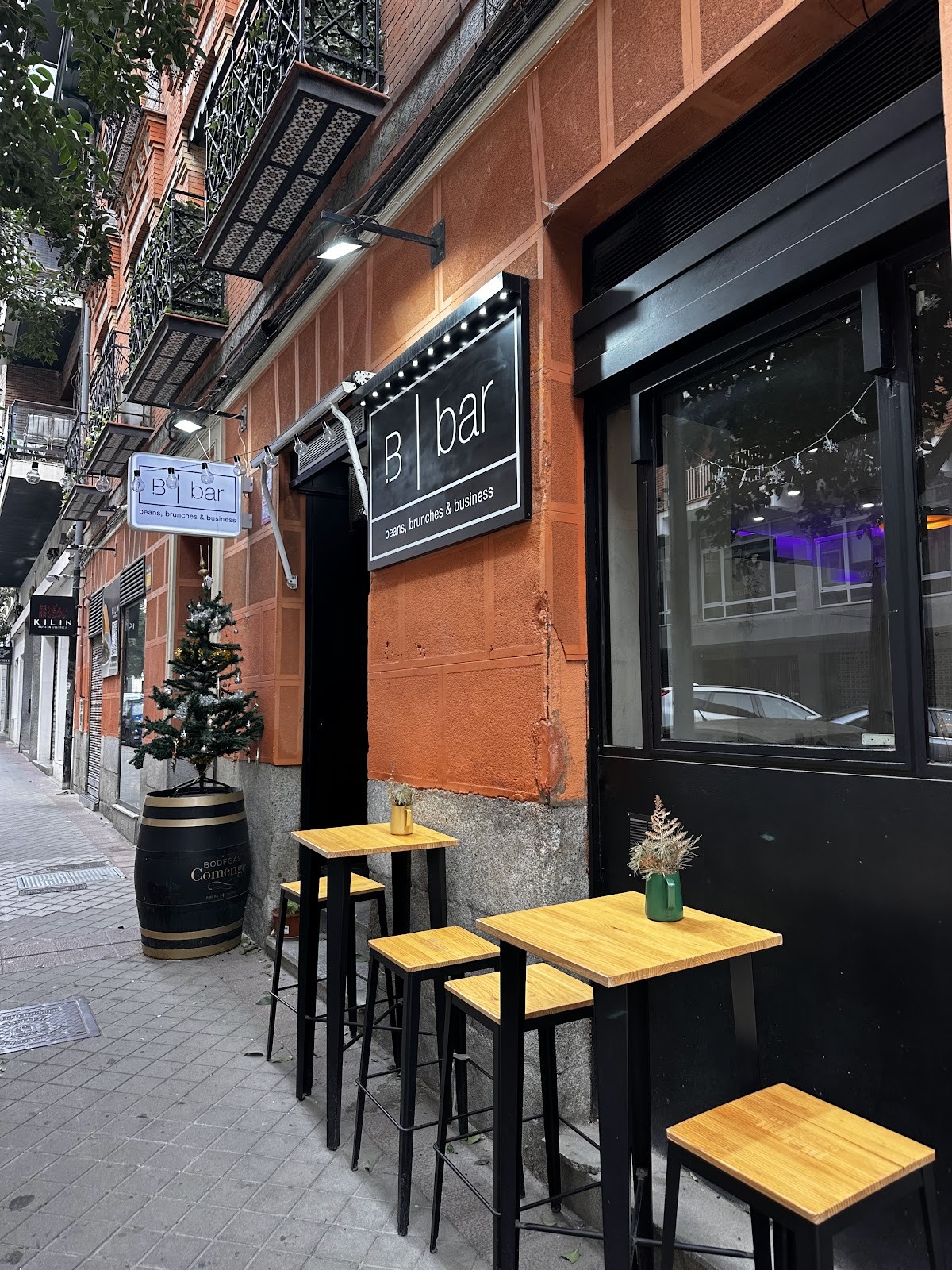 [B]-bar specialty coffee & brunch: the place
