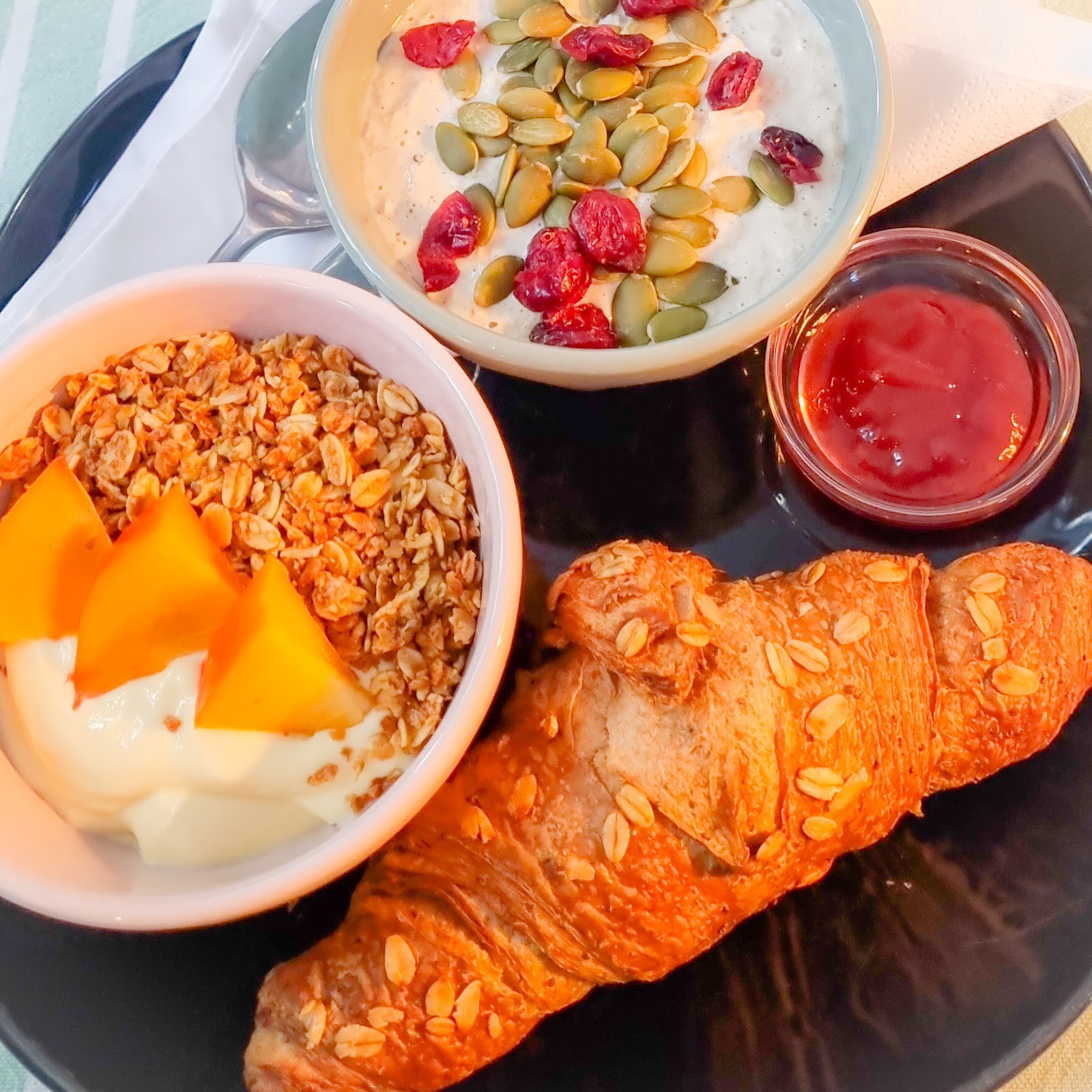 Encanto Art Cafe: food & drinks