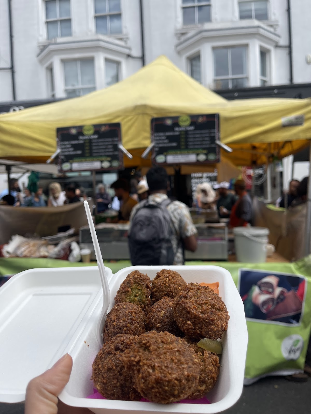 Falafel Zaki Zaki: food & drinks