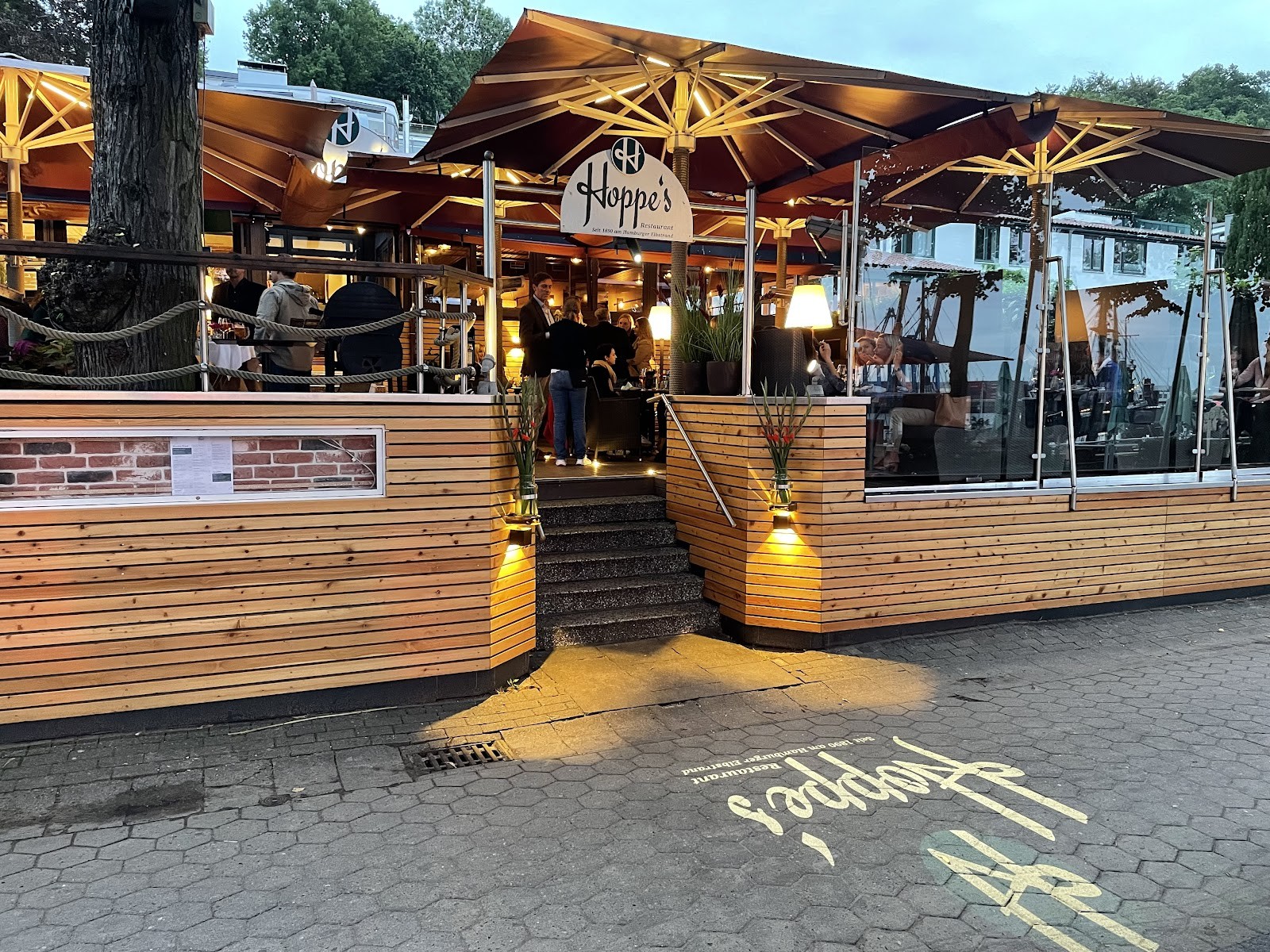 Hoppe’s Restaurant: the place