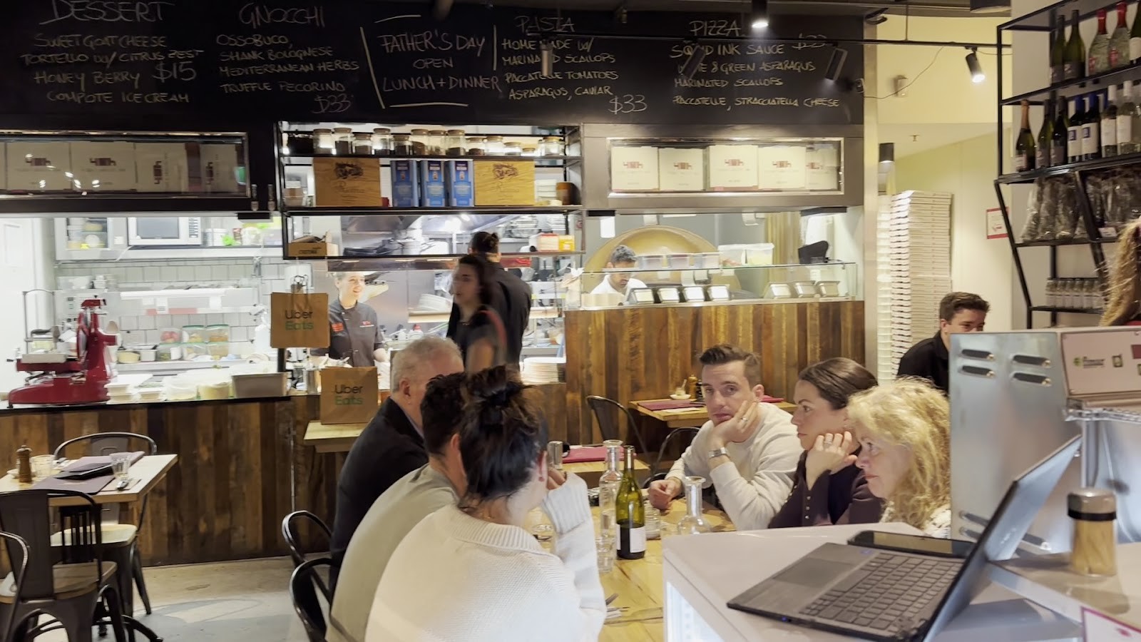 🍕48h Pizza e Gnocchi Bar - Elsternwick Restaurant: the place