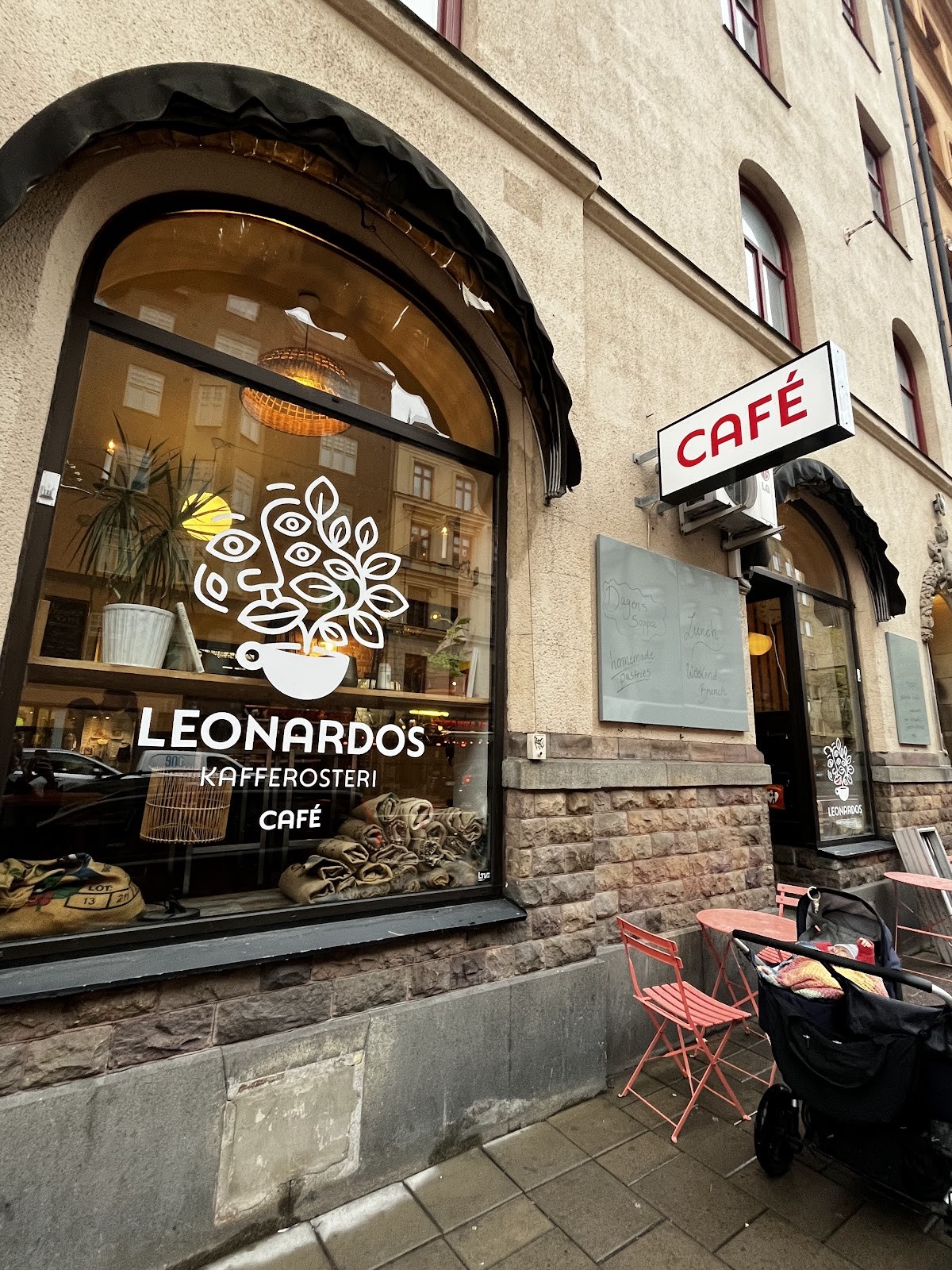 Leonardos Kafferosteri: the place