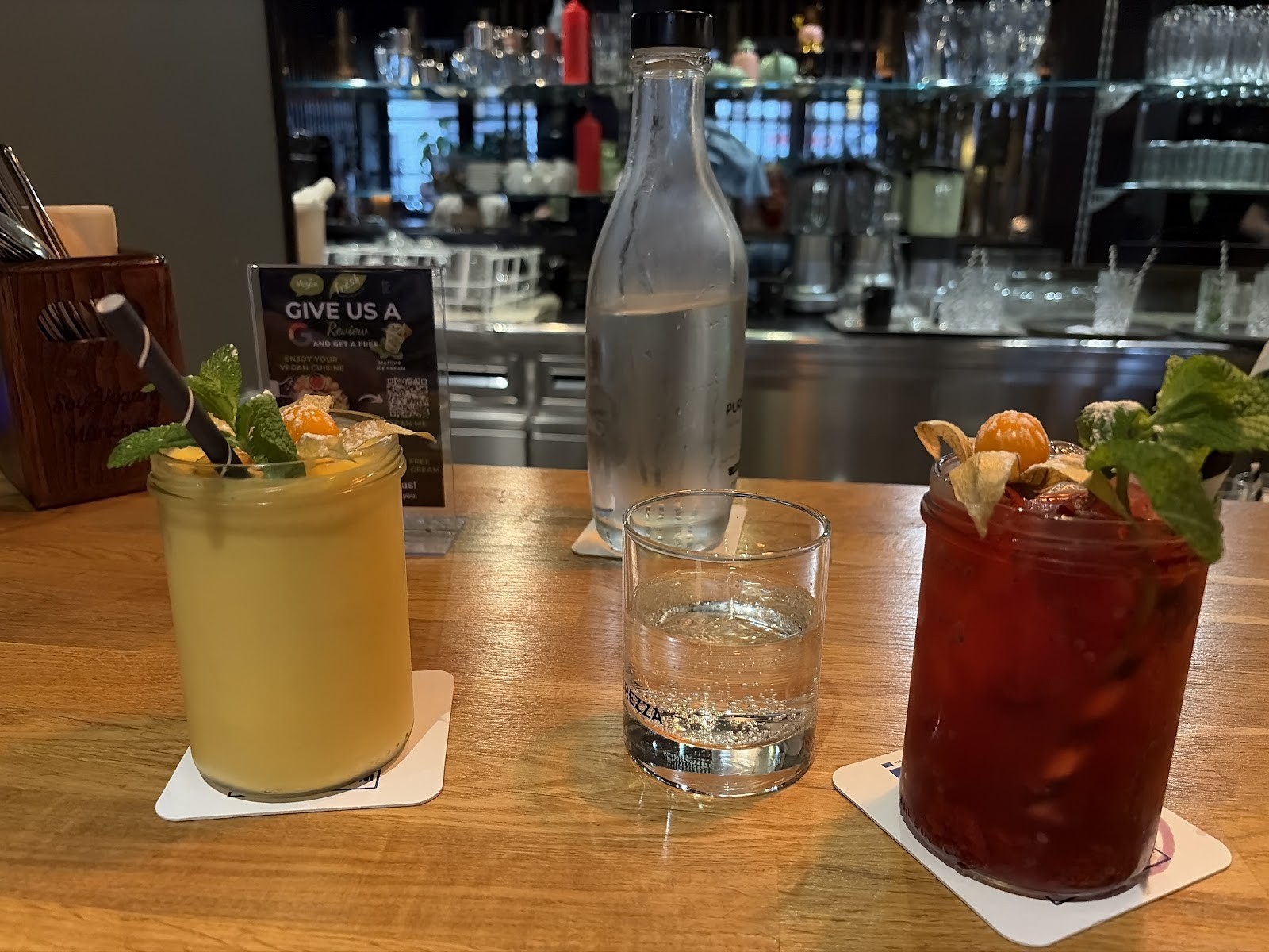 Soy Vegan München /vegan Restaurant: food & drinks