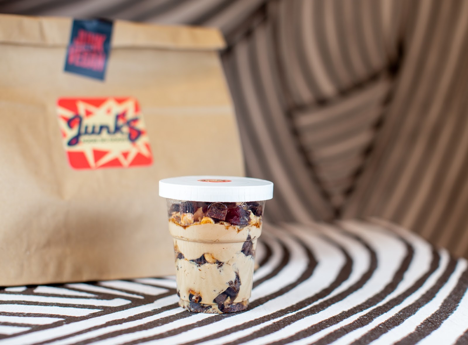 Junk's Food So Good: food & drinks