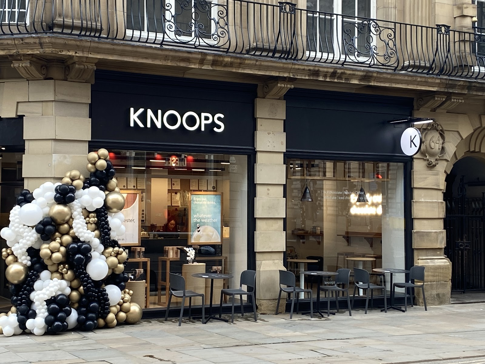 Knoops: the place