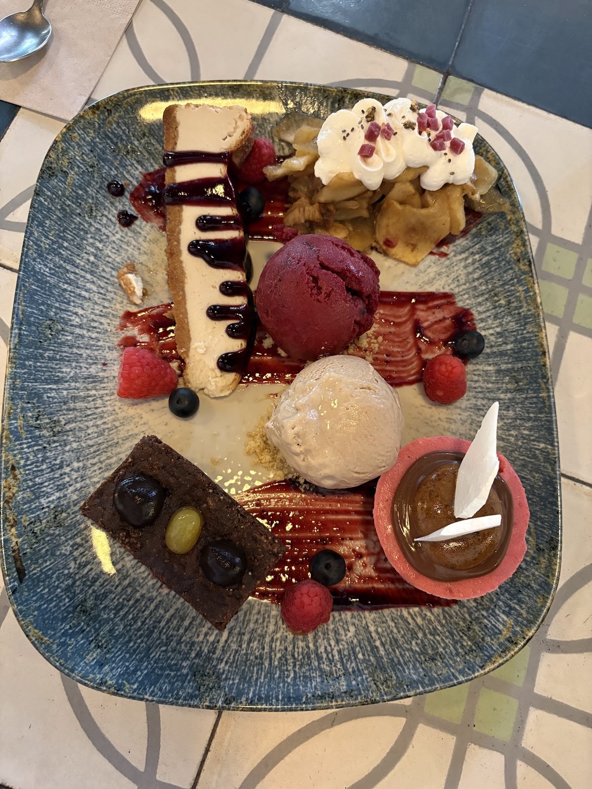 VEGA Alamo: food & drinks
