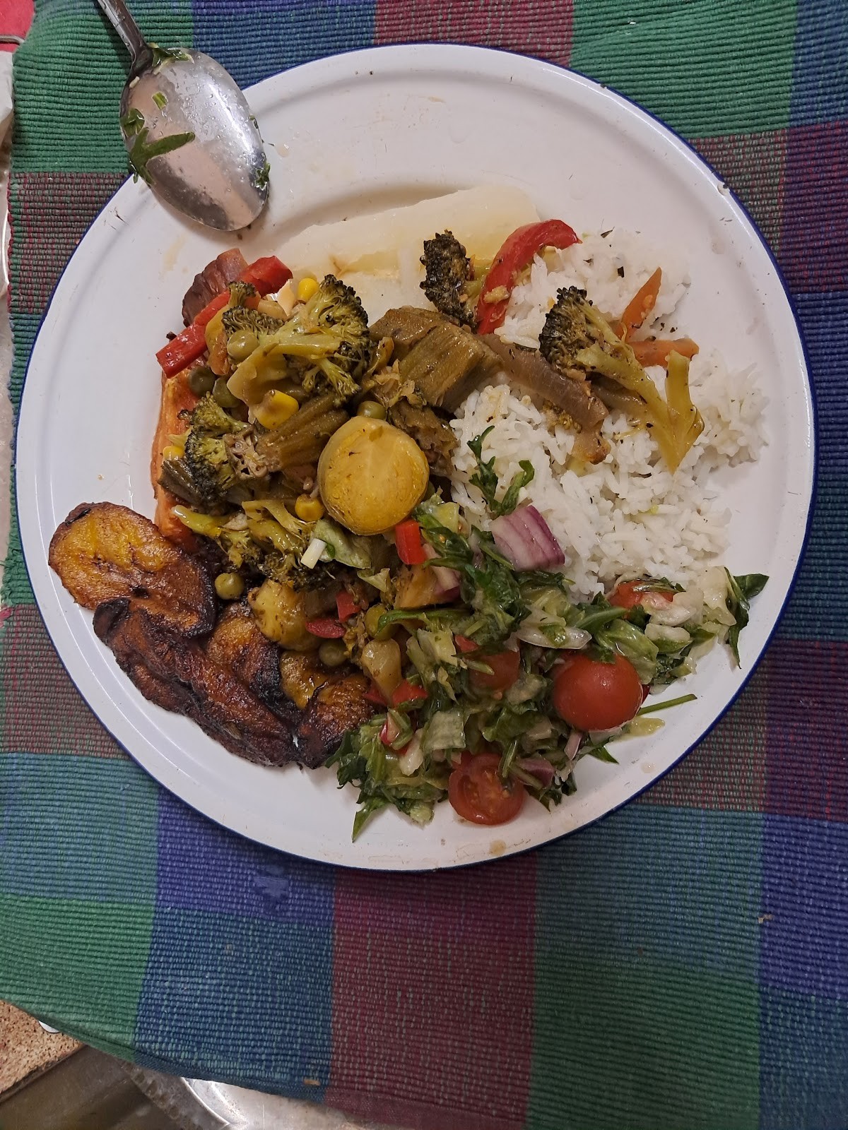 Nature's Natural Vegan Eats: food & drinks