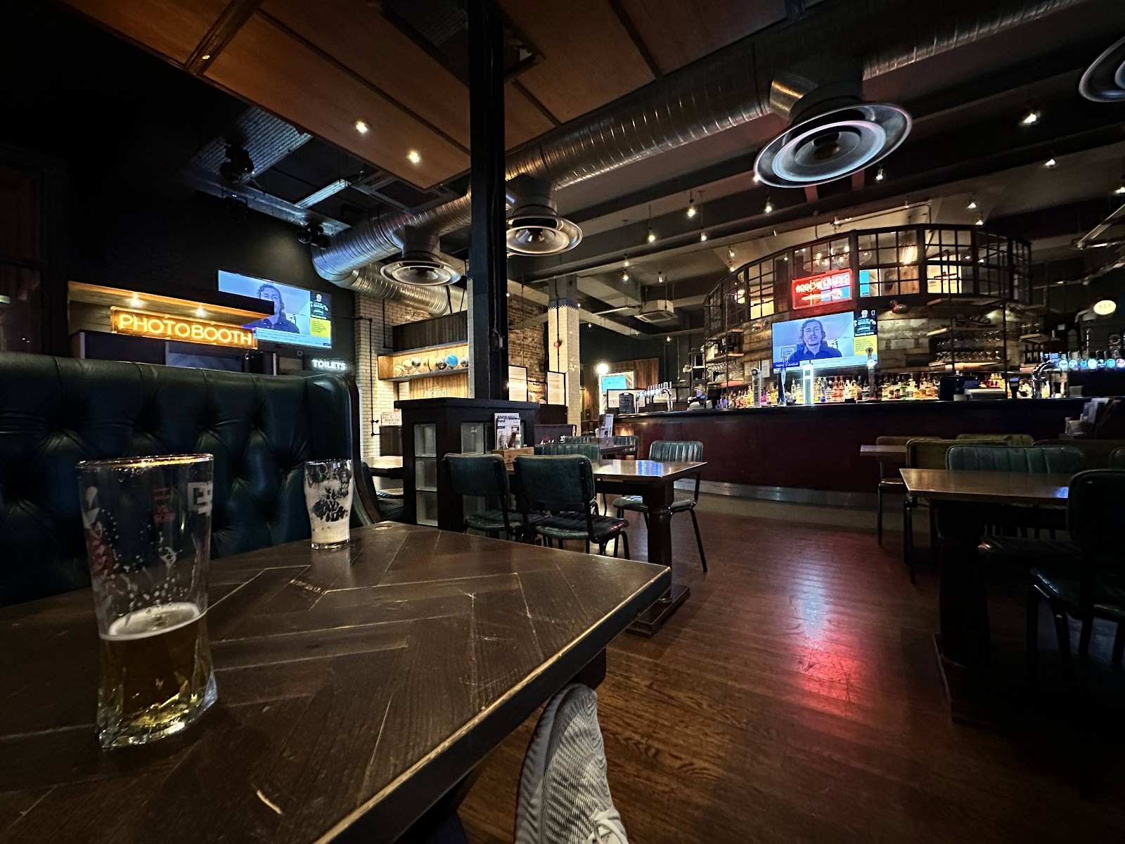 Bungalows & Bears: the place