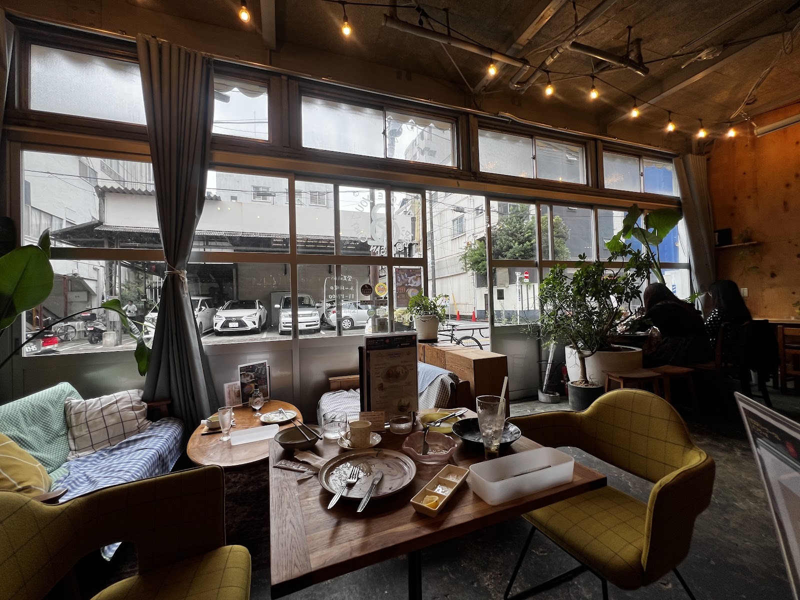 Vegan Cafe PQ's: the place