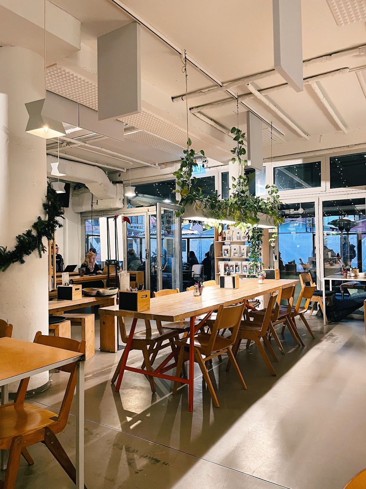 Kaffeesaurus: the place