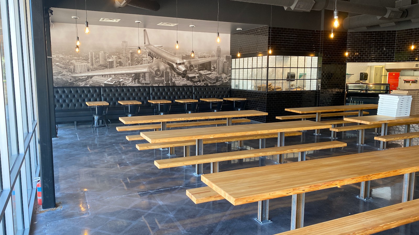 Aviator Pizza & Drafthouse: the place