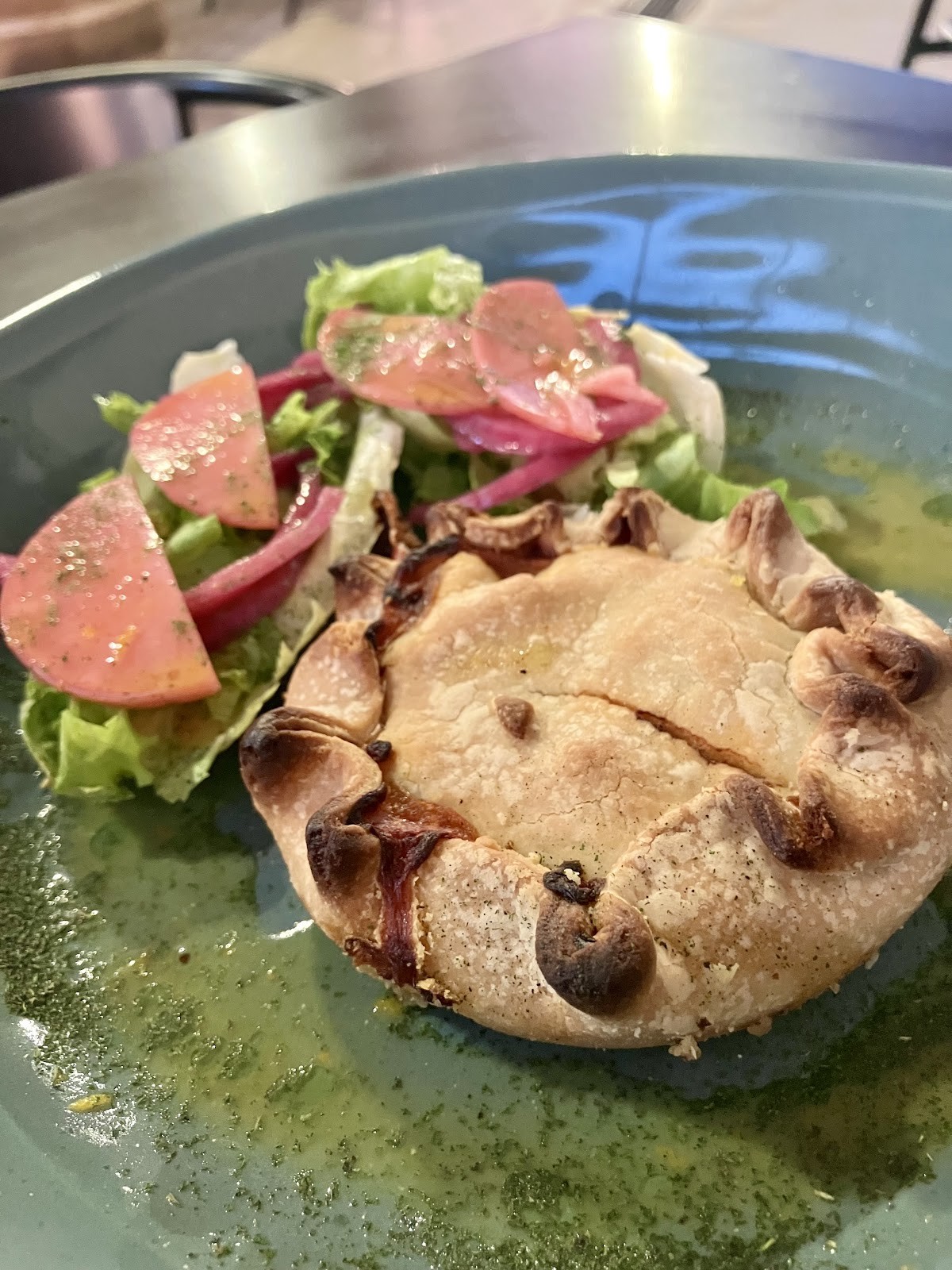 Gupi Vegan Pastry: food & drinks